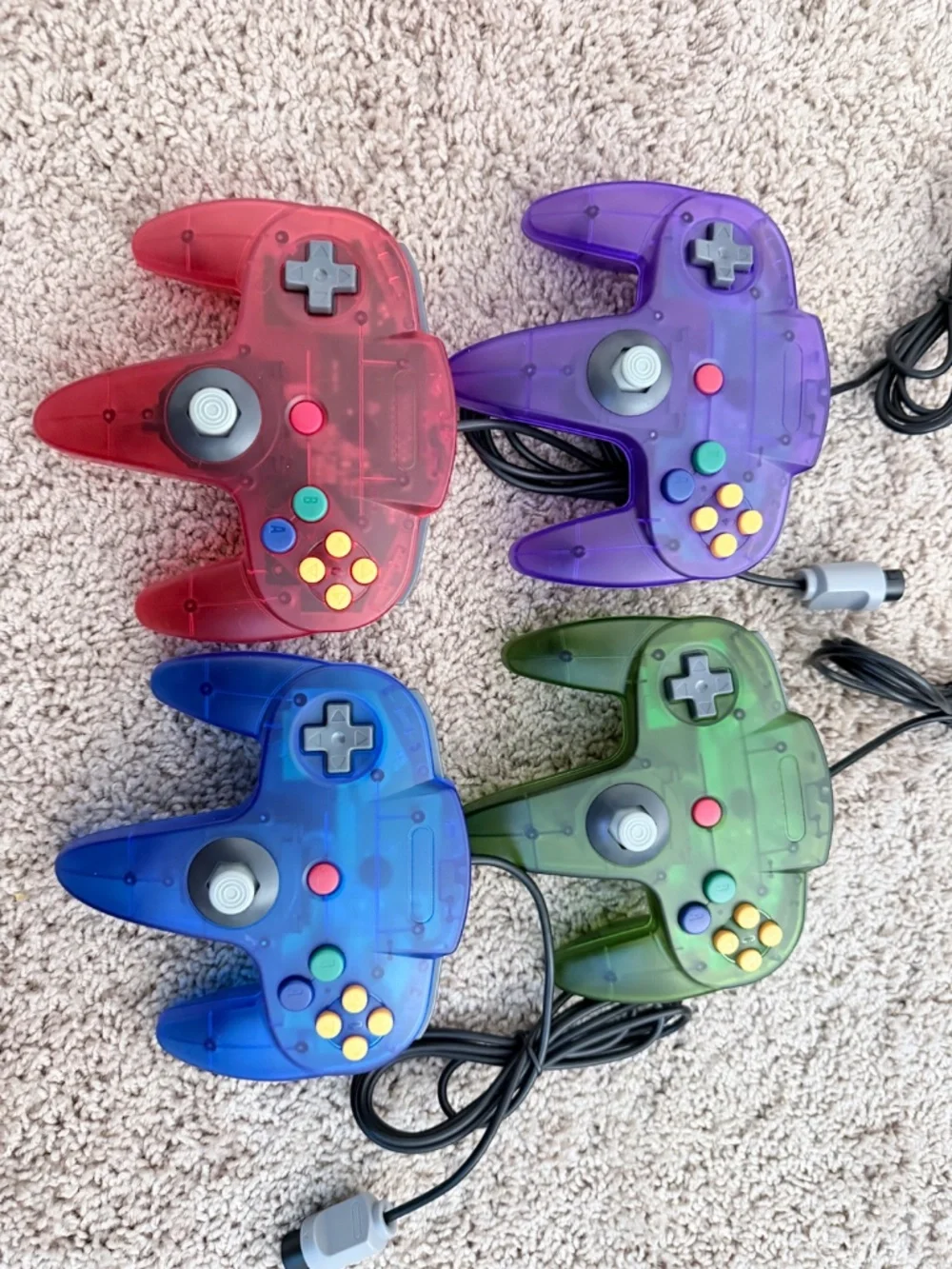 Nintendo 64 (N64)Bundle – 4 Controllers + 2 games – Excellent Condition 🎮